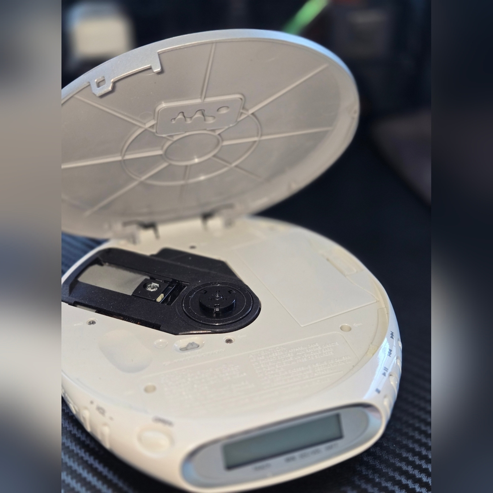 Sony Car Ready Walkman CD Player G-PROTECTION D-EJ368CK Portable Tested Working - Picture 8 of 10